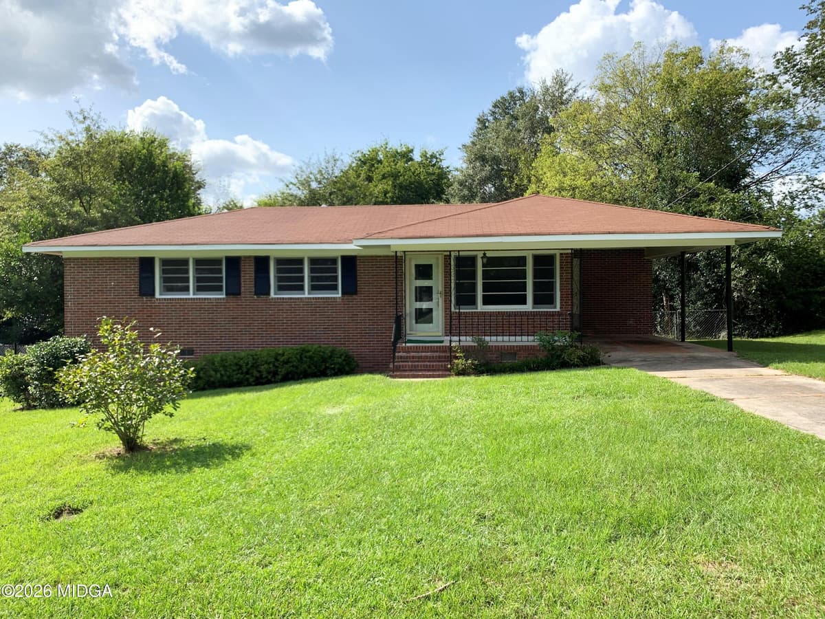 Belvedere Manor · 3240 Commodore Drive, Macon, GA 31211