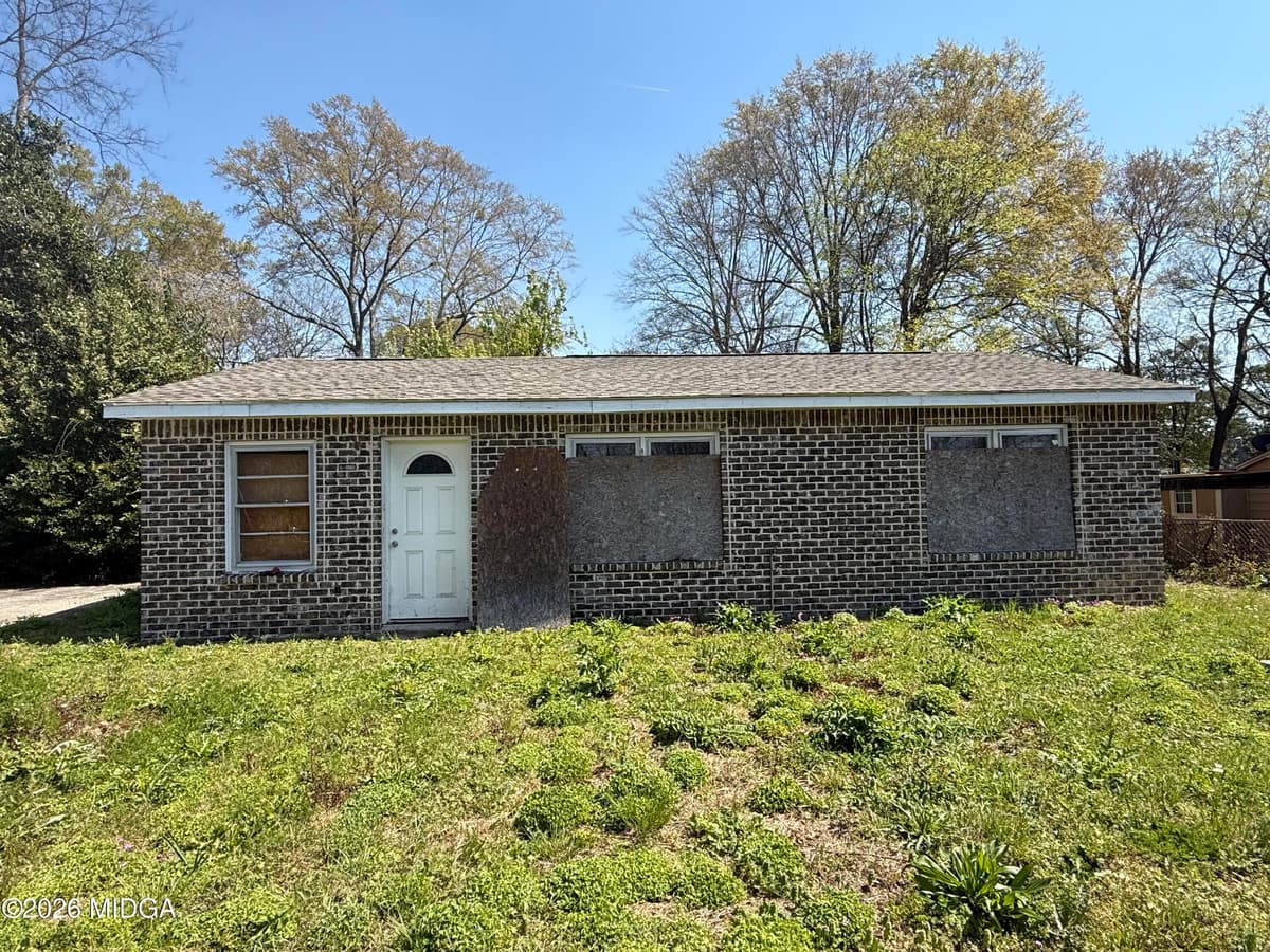 Vinson Village · 5760 Frederica Place, Macon, GA 31206