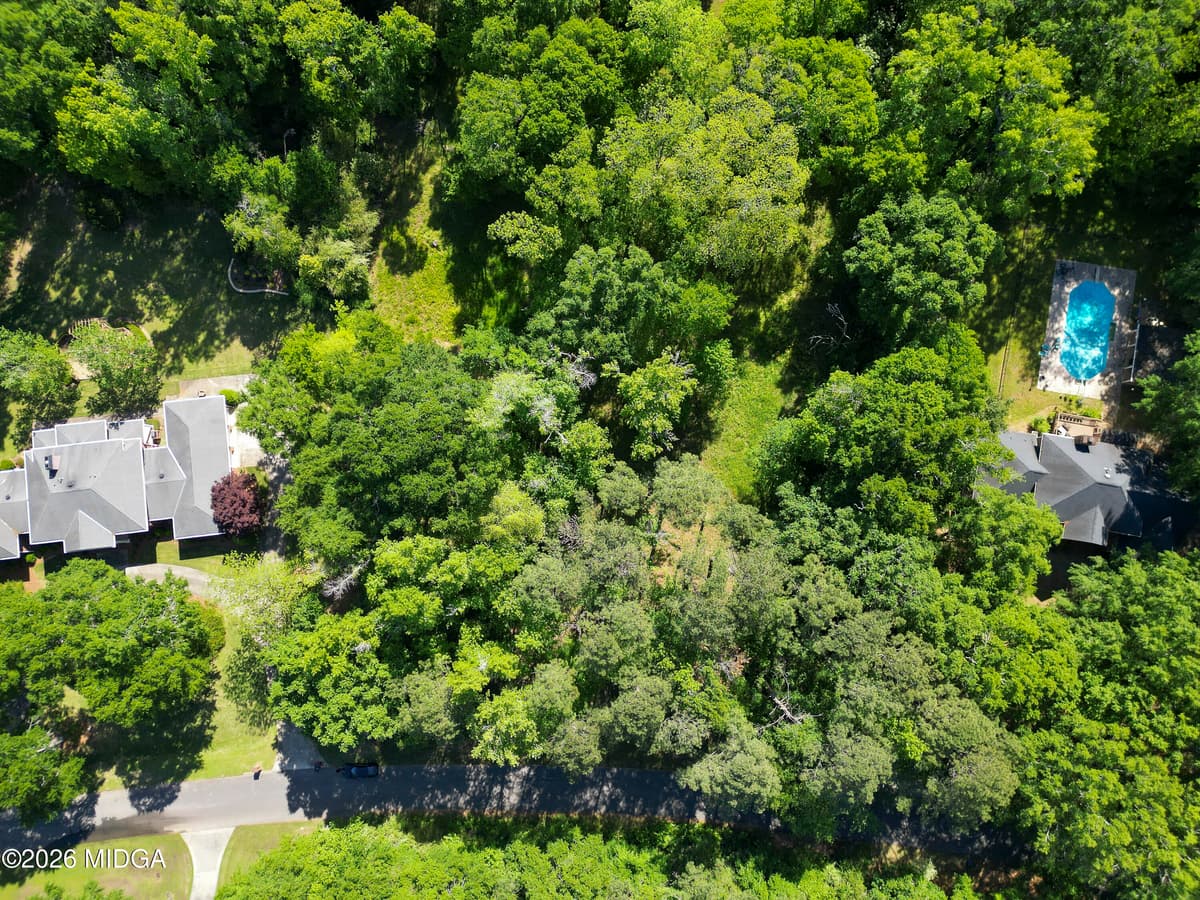 Howard Oaks · 105 Howard Oaks Drive, Macon, GA 31210