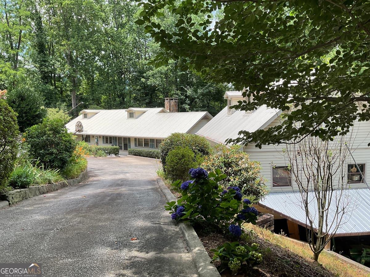 866 Yunai Circle, Clayton GA 30525