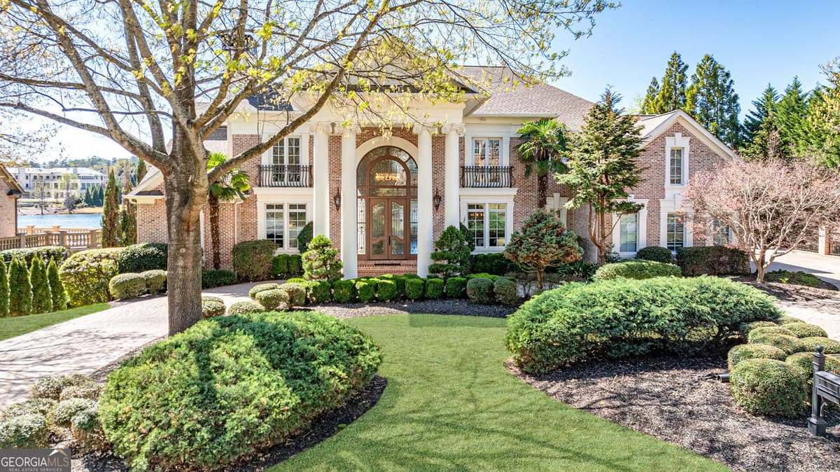 Sugarloaf Country Club · 2877 Darlington Run, Duluth GA 30097