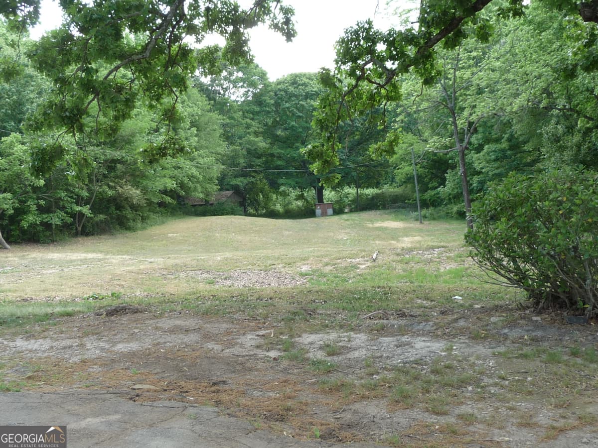 1184 Highway 124, Hoschton GA 30548