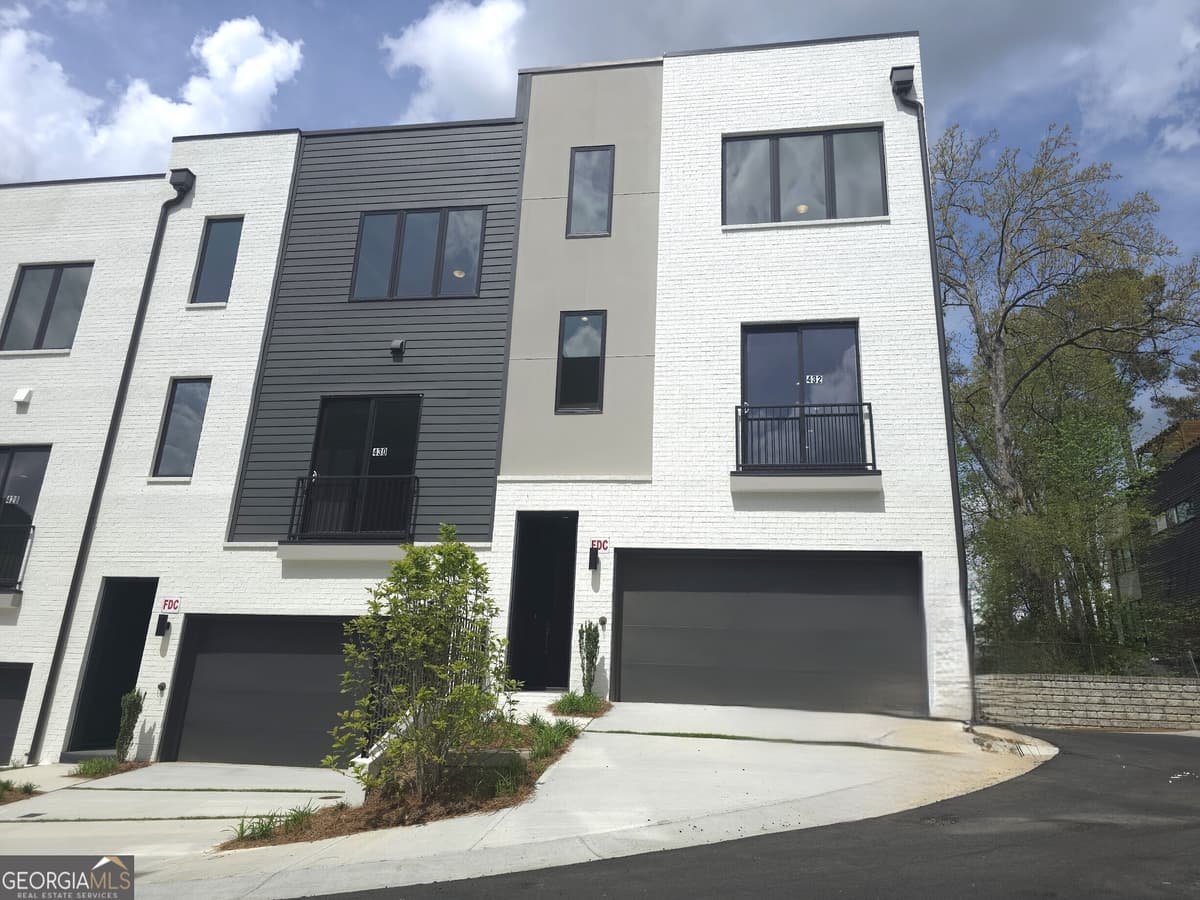 Moda-Decatur · 432 Cedar Dust Drive, Decatur GA 30030