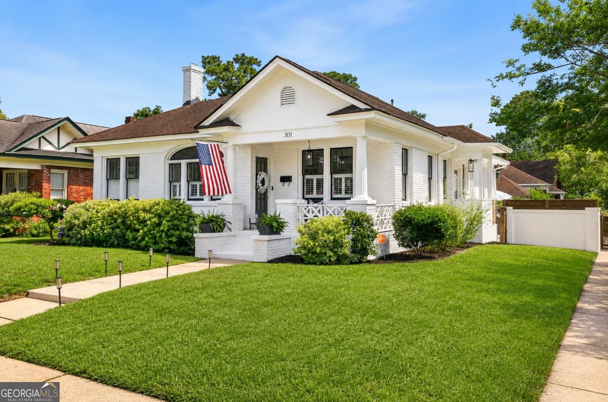 Ardsley Park · 301 E 51st Street, Savannah GA 31405