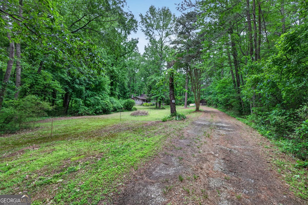 182SW - 18-2SW · 1921 Mack Road, Douglasville GA 30135