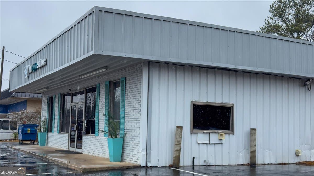 5610 Old National Highway, College Park GA 30349