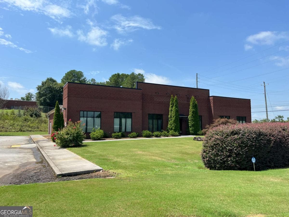 65 Walnut Grove Road, Cartersville GA 30121