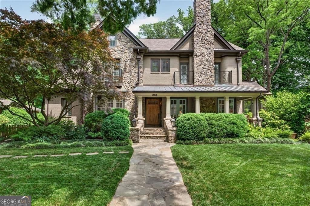 Sherwood Forest · 1609 Nottingham Way NE, Atlanta GA 30309