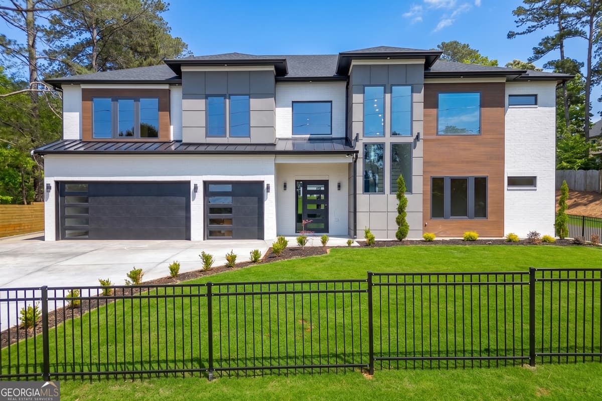 2709 Collins Hill Road, Lawrenceville GA 30043