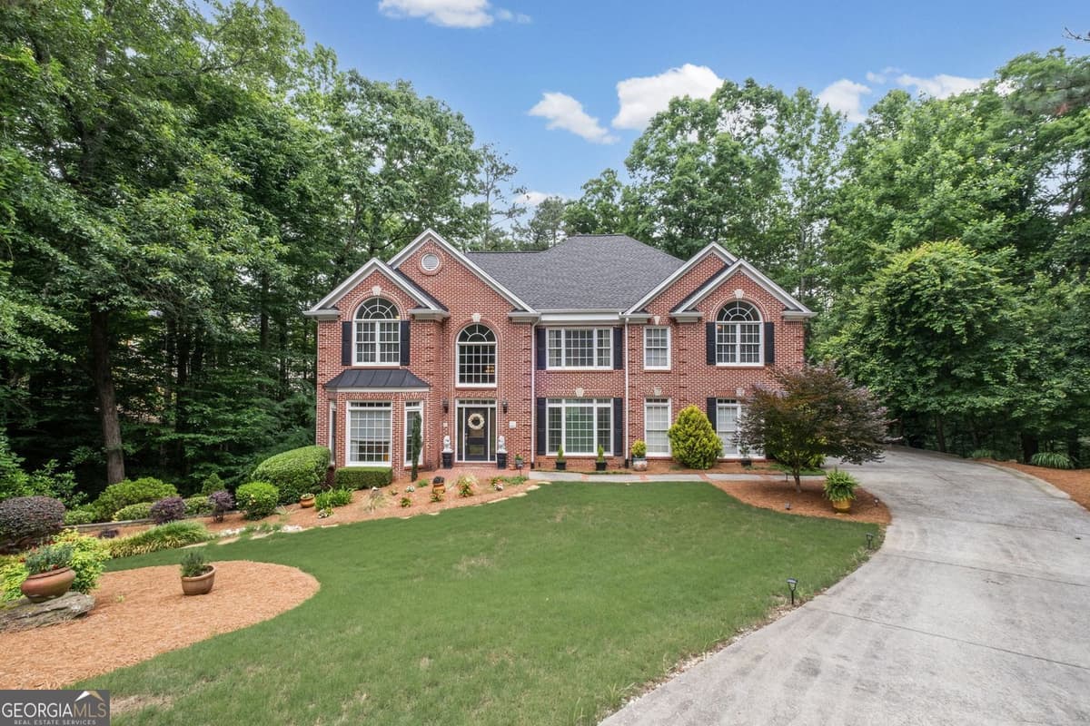 LITCHFIELD HUNDRED · 480 Fawn Glen Drive, Roswell GA 30075