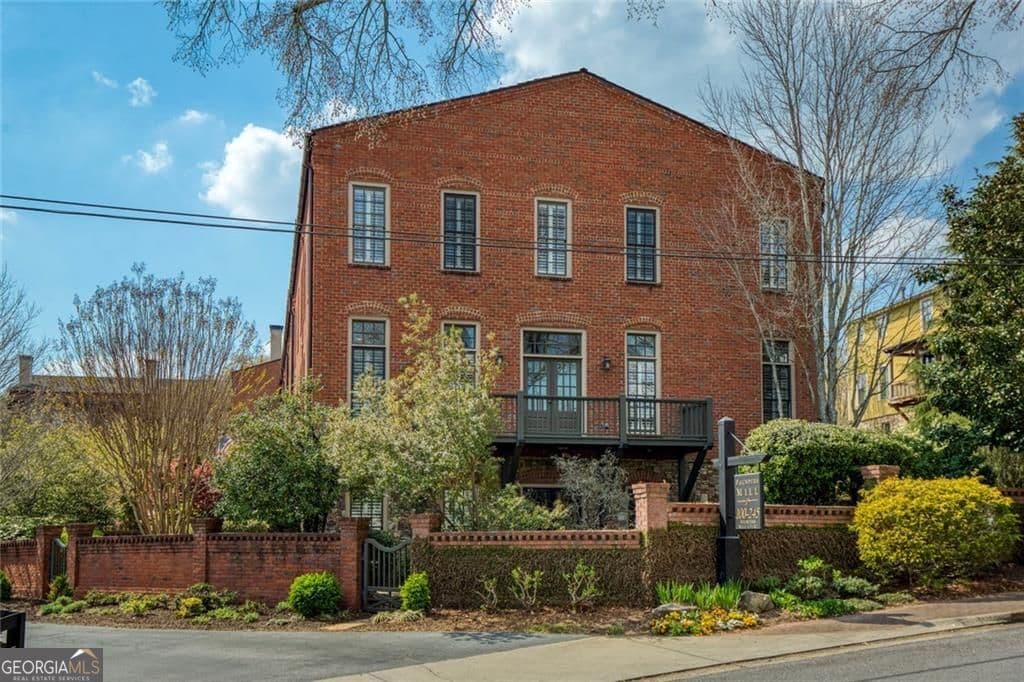 Founders Mill Twnhms · 100 Founders Mill Court, Roswell GA 30075