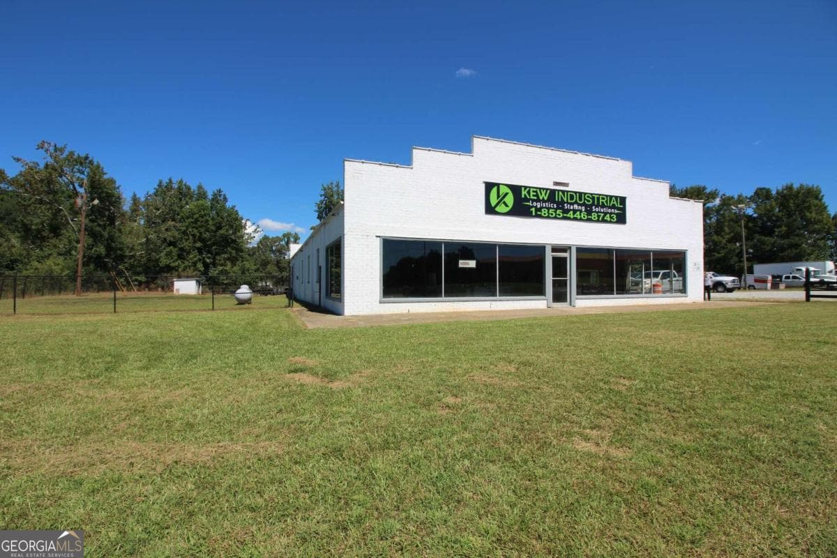 18 Highway 16, Newnan GA 30263