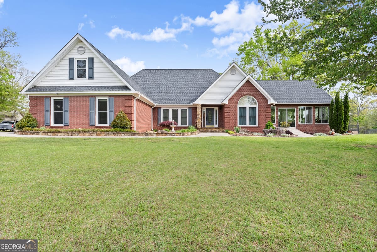 4841 Cobb Griffin Road, Gillsville GA 30543