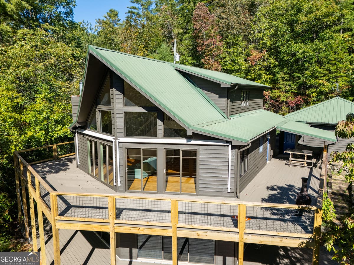 Lake Seed · 1799 Seed Lake Road, Lakemont GA 30552