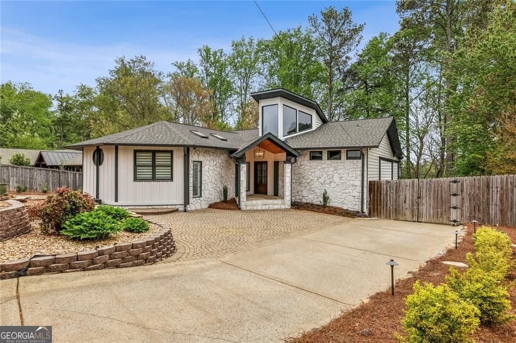 Gaines Ferry Road · 6592 Gaines Ferry Road, Flowery Branch GA 30542