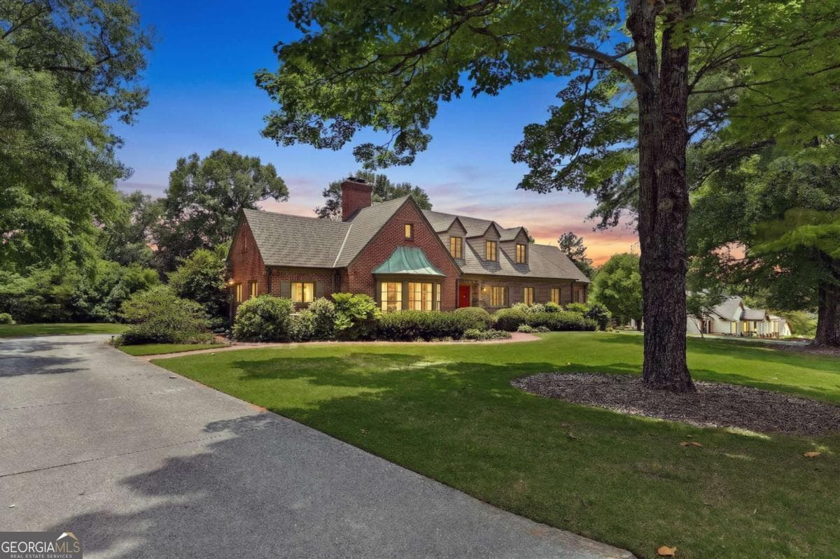 Dixon Heights · 511 Dixon Drive, Gainesville GA 30501