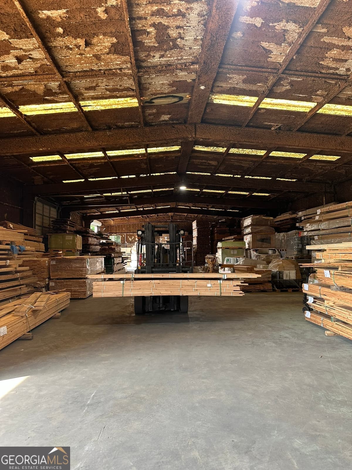 2015 Mills B Lane Boulevard, Savannah GA 31405