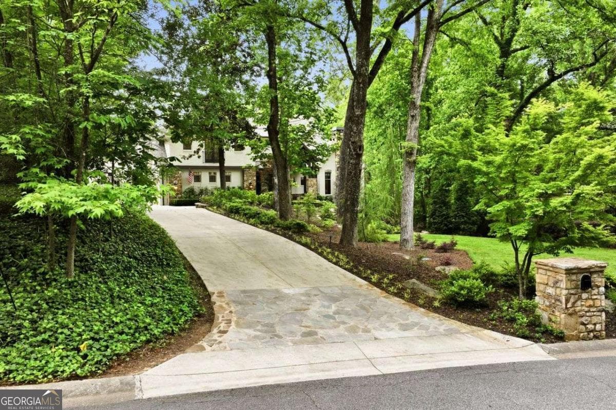 Elton Estates · 625 W Northway Lane, Sandy Springs GA 30342