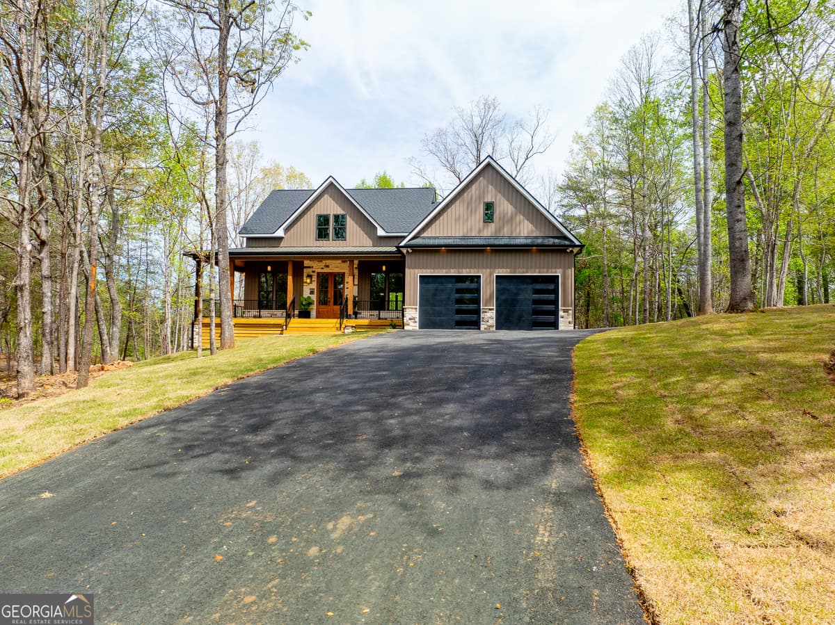 Rainbow Retreat · 1050 Rainbow Circle, Cleveland GA 30528