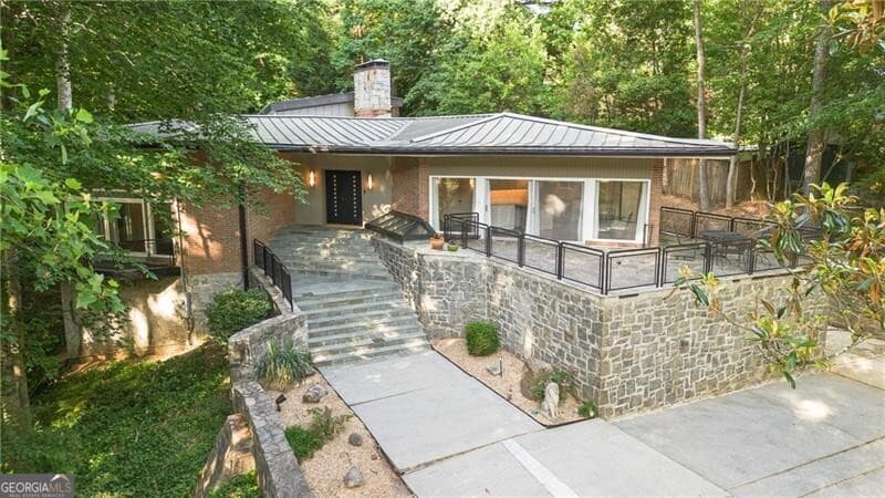 Kingswood · 770 Kings Way NW, Atlanta GA 30327
