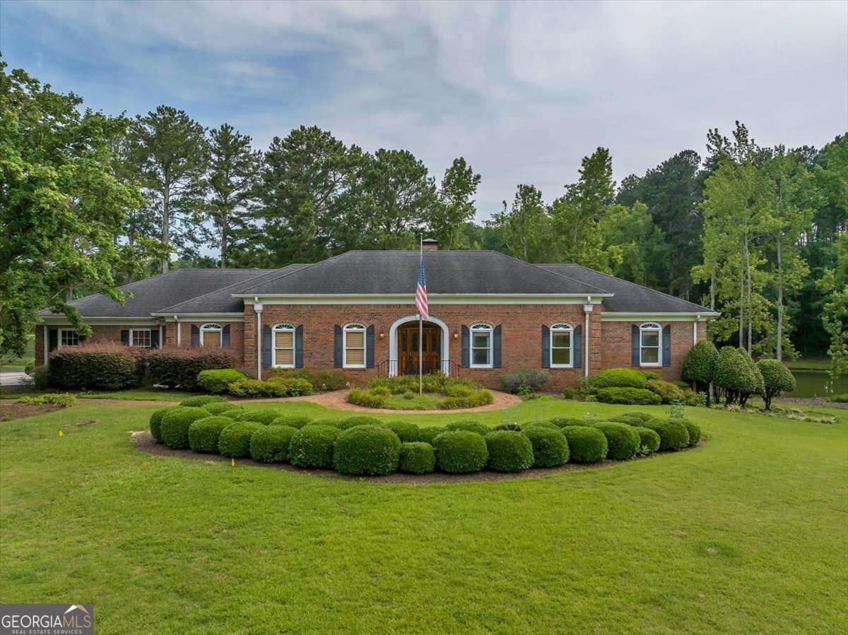 655 McDonough Road, Hampton GA 30228