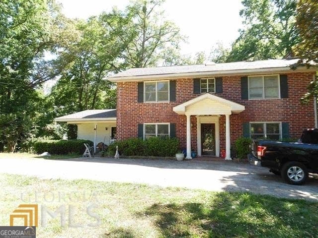 573 Lester Road, Fayetteville GA 30215