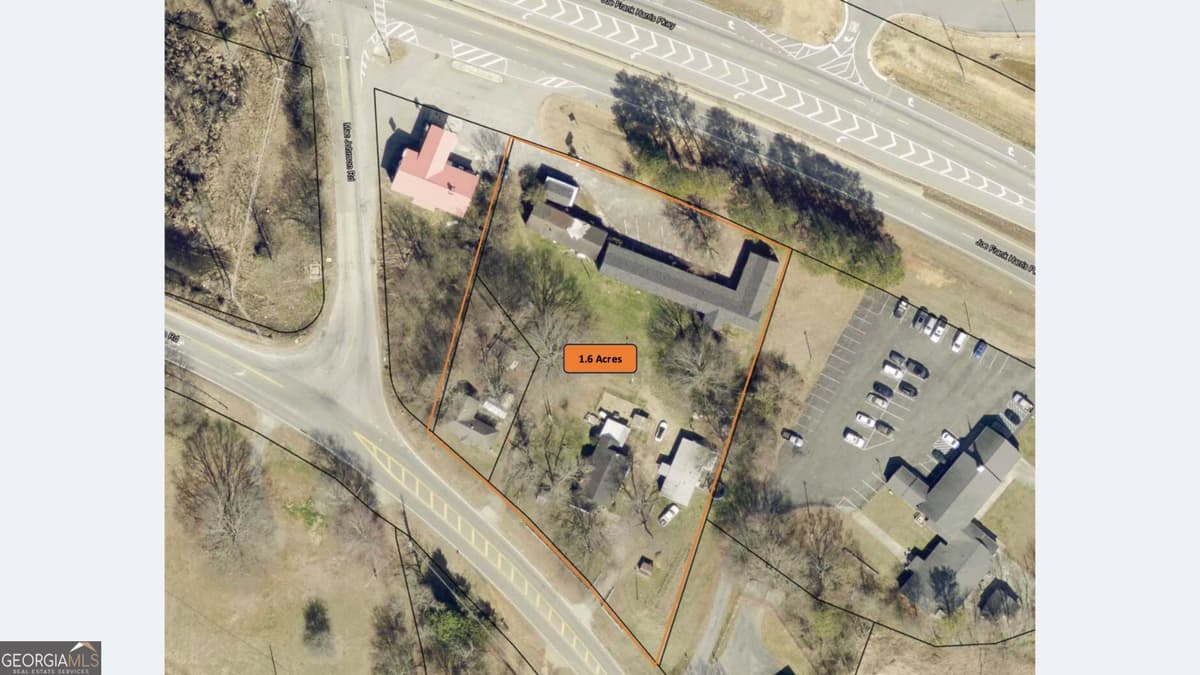 1022 Cassville Road SE, Cartersville GA 30120
