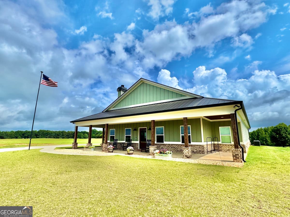 542 Spears Lane, Mansfield GA 30055