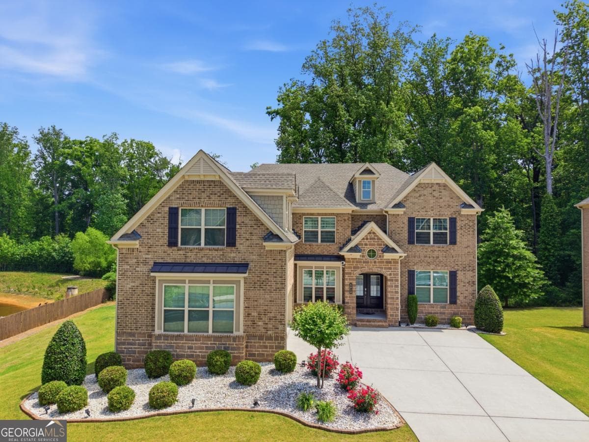 Chatsworth Manor · 6010 Ashborough Park, Cumming GA 30040