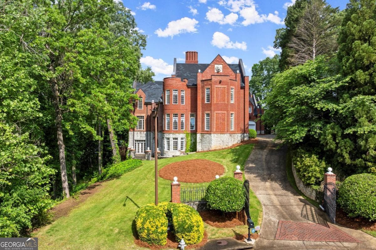 Waters Edge · 3863 Streamside Drive S, Marietta GA 30067