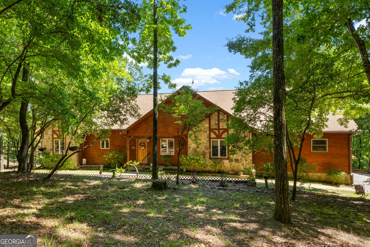 Creekside · 258 Neals Brow Road, Menlo GA 30731