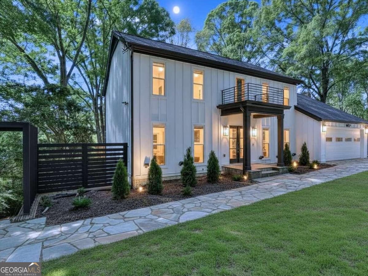 Briarmoor Manor · 2707 Cosmos Drive NE, Atlanta GA 30345