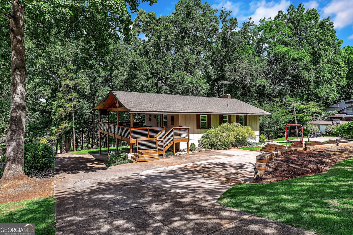 107 J Moore Avenue, Townville SC 29689