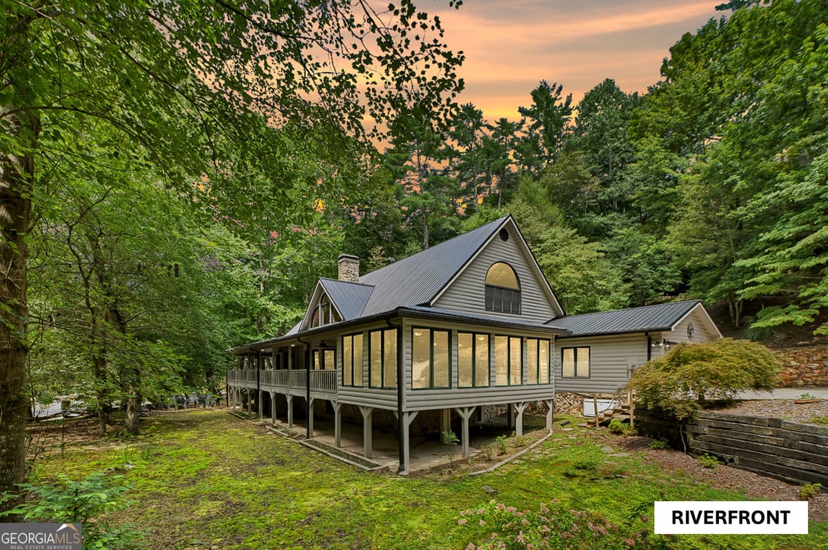 88 Pauls Lane, Ellijay GA 30536