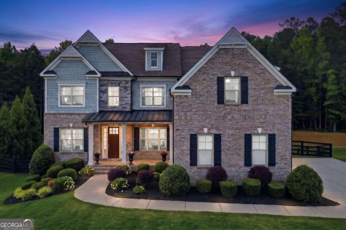 Manorview · 5475 Summit Oak Drive, Alpharetta GA 30004