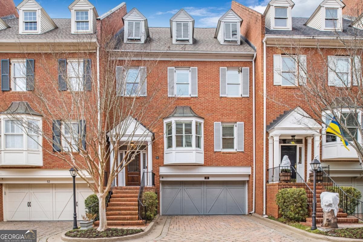 Gables on Peachtree · 3685 Peachtree Road NE # 10, Atlanta GA 30319