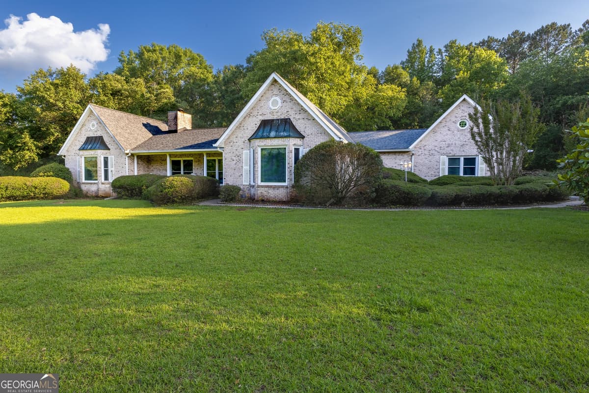 716 Snead Road, Fayetteville GA 30215