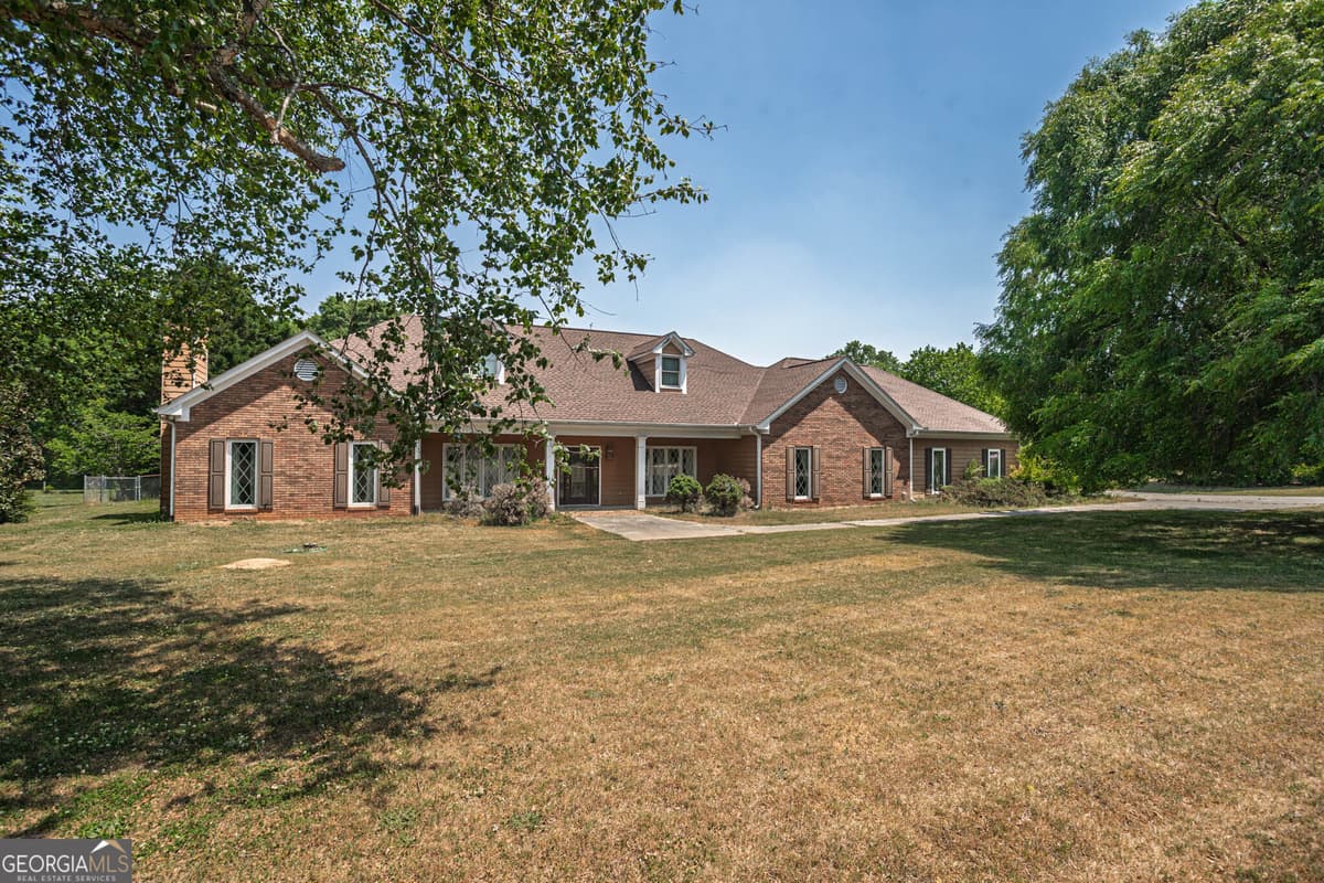 1520 Old Monroe Madison Highway, Monroe GA 30655