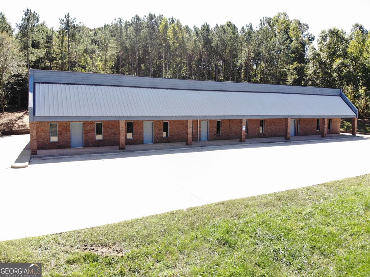 232 Industrial Park Drive, Commerce GA 30530