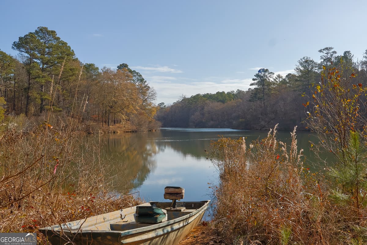 3086 Gray Highway, Macon GA 31211