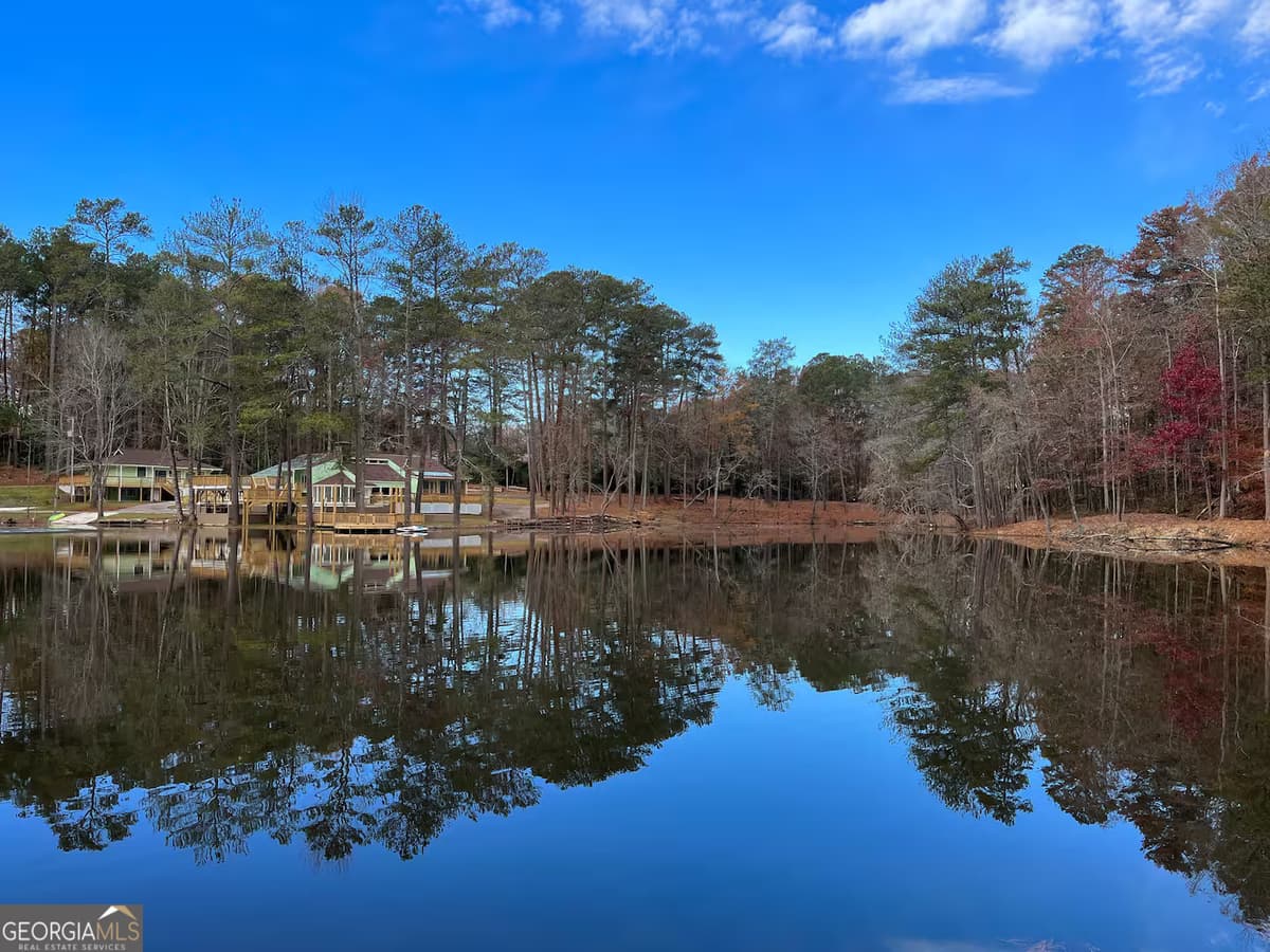 Colonial Oaks · 2251 Colonial Oak Way, Stone Mountain GA 30087