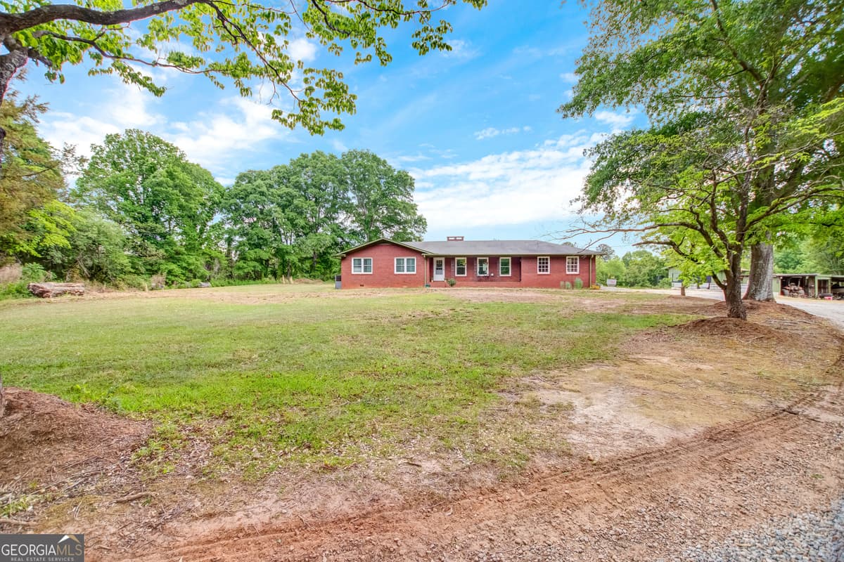127 N Akins Bridge Road, Eastanollee GA 30538