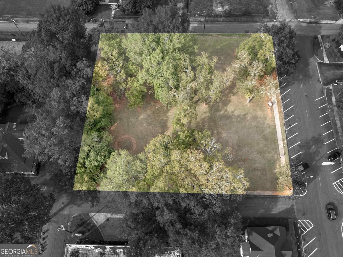 14 N Jackson Street, Forsyth GA 31029
