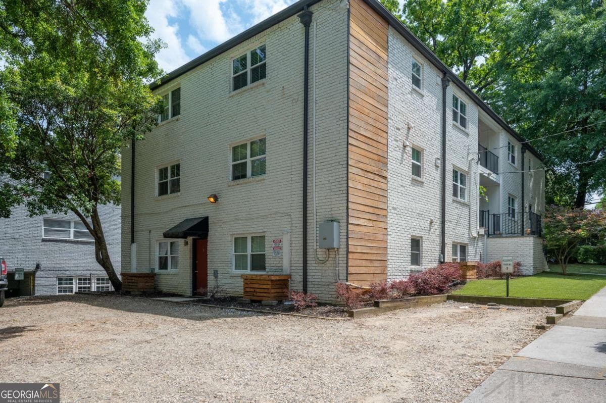 880 Saint Charles Avenue NE, Atlanta GA 30306