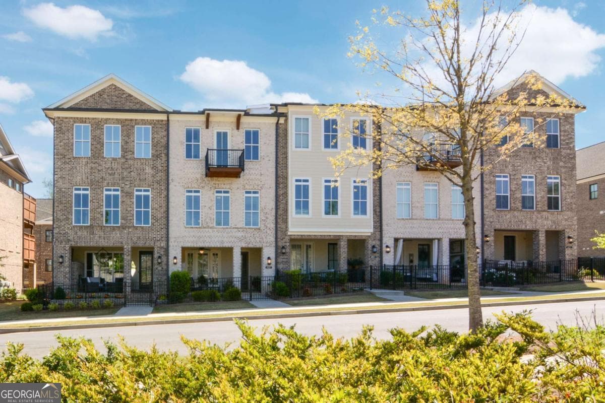 Waterside · 4651 Lanarc Drive, Peachtree Corners GA 30092