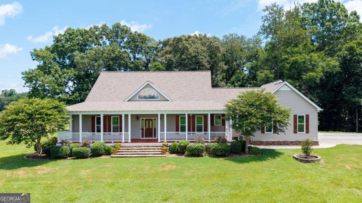 150 School House Road NE, Calhoun GA 30701