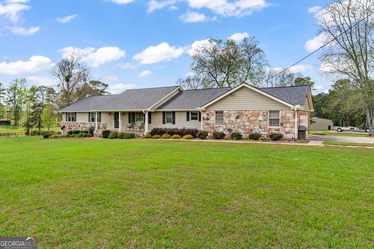 161 & 210 Minter Drive, Hampton GA 30228