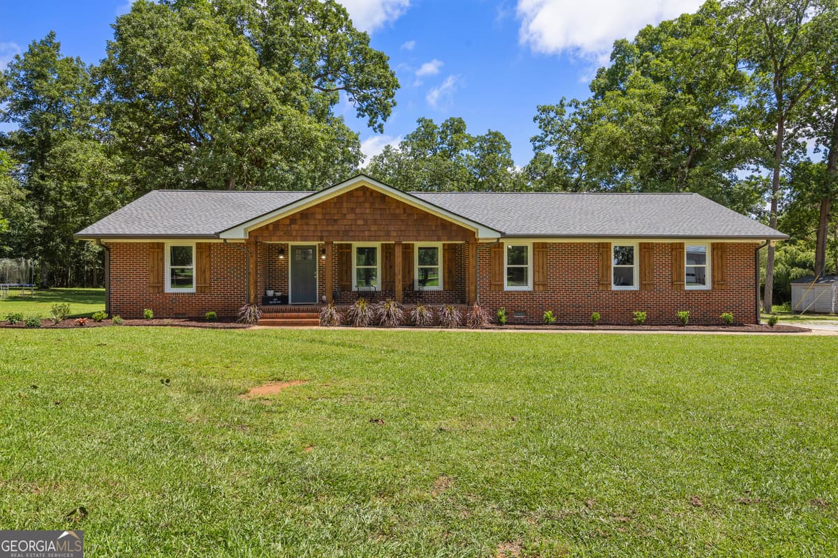 104 E Oak Street, Luthersville GA 30251