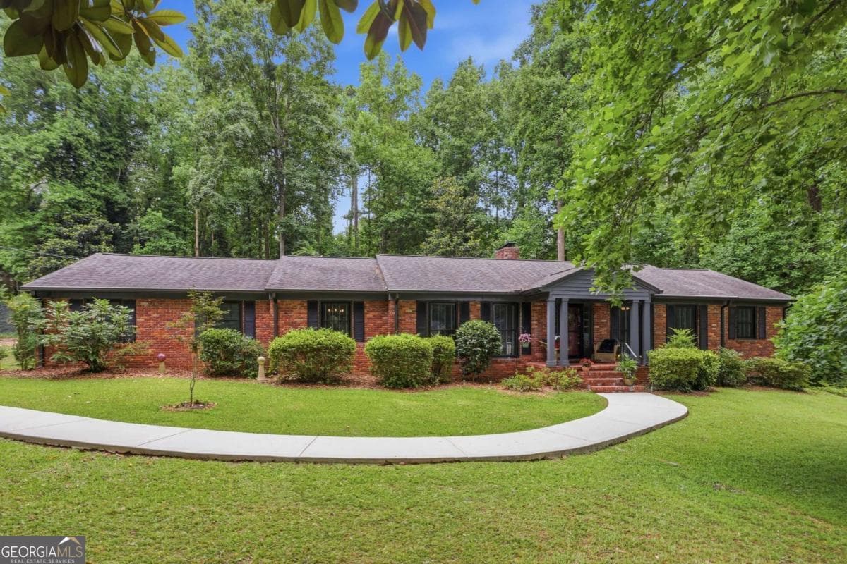 WHITLOCK HEIGHTS · 635 Wisteria Drive SW, Marietta GA 30064