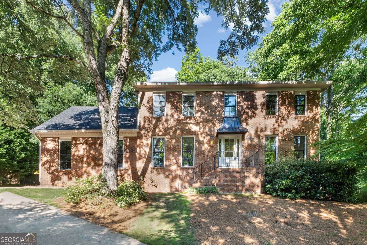 Hickory Ridge · 140 N Bluff, Alpharetta GA 30004